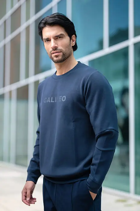 SWEATSHIRT