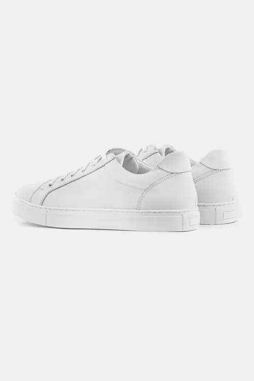 USNJENE CASUAL SUPERGE BELA 44
