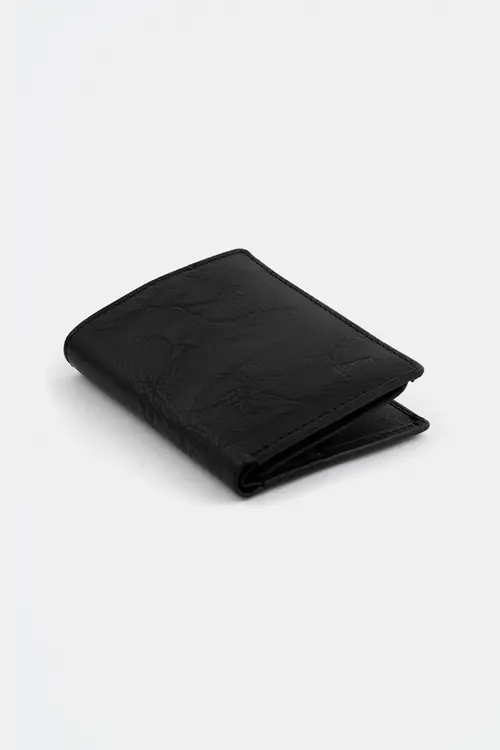 KOŽNI NOVČANIK S PRETINCIMA ZA KARTICE – TRIFOLD CRNA ONE SIZE