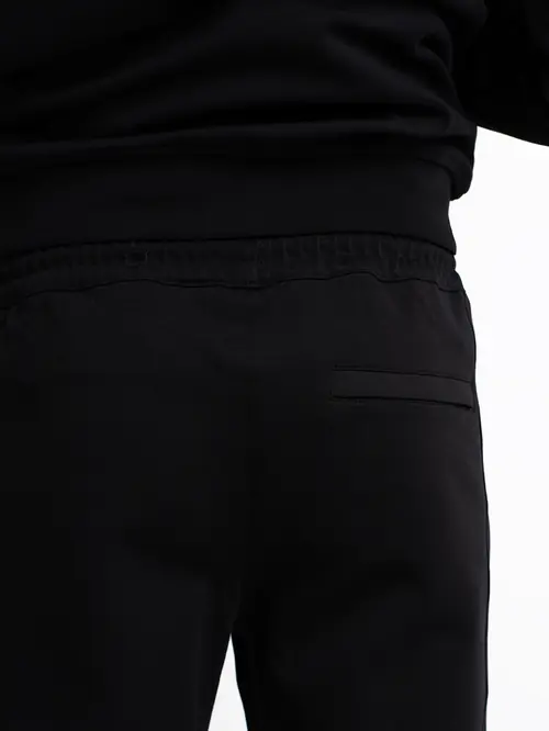 DONJI DIO TRENIRKE JOGGER M CRNA REGULAR