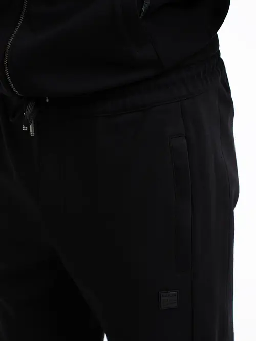 DONJI DIO TRENIRKE JOGGER REGULAR CRNA L