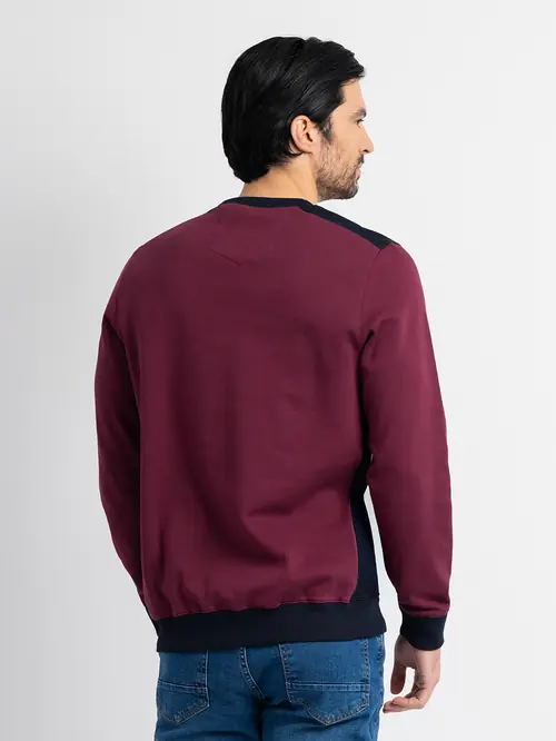 MAJICA IZ PIQUÉ PLETENINE S KONTRASTNIMI DETAJLI M BORDO REGULAR