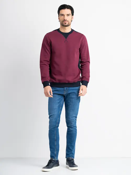 MAJICA IZ PIQUÉ PLETENINE S KONTRASTNIMI DETAJLI M BORDO REGULAR