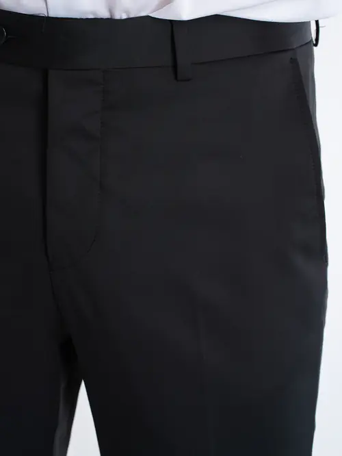 SVEČANE HLAČE NA CRTU SLIM CRNA 50