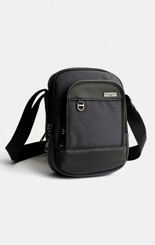 MOŠKA TORBA ZA ČEZ RAMO DARK GREY ENA VELIKOST
