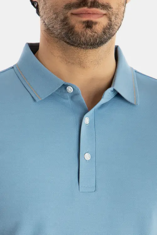 PAMUČNA POLO MAJICA KRATKIH RUKAVA S KONTRASTNIM DETALJEM SLIM PLAVA S