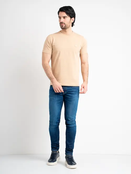 PAMUČNA MAJICA S GUMENIM LOGOM SLIM BEŽ S