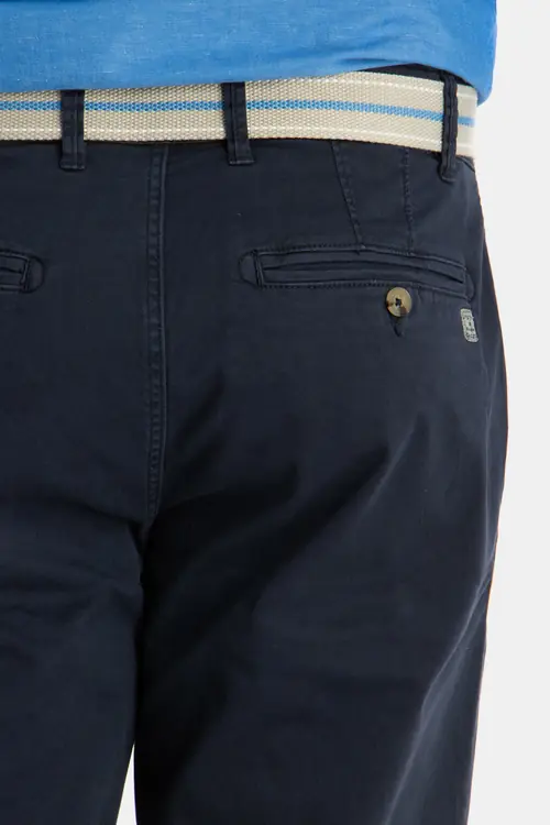 CHINO KRATKE HLAČE S REMENOM NAVY 52