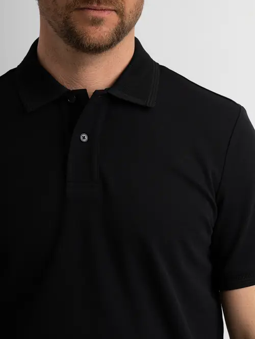 POLO MAJICA S KRATKIMI ROKAVI Z VISOKIM DELEŽEM BOMBAŽA SLIM ČRNA L