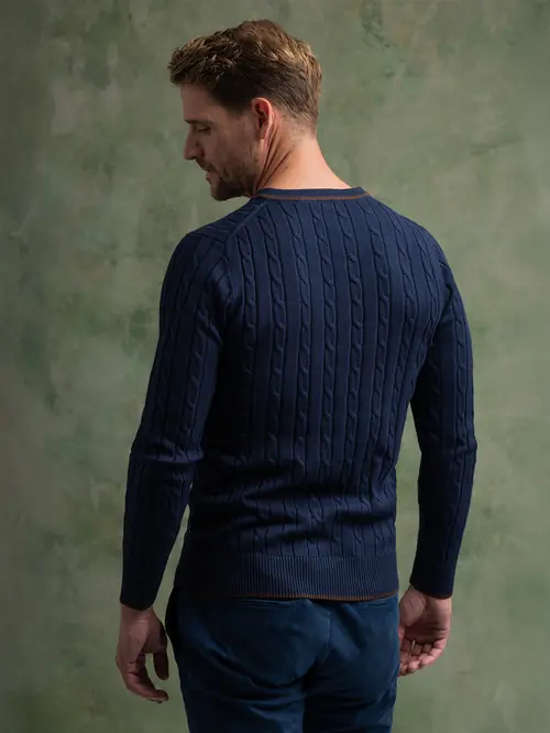 PLETENA VESTA S V IZREZOM M NAVY REGULAR