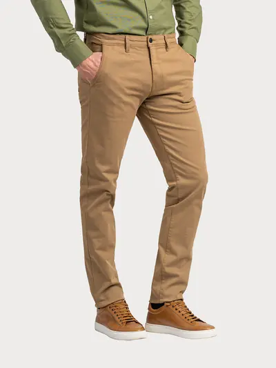 CHINO HLAČE S LIOCELOM