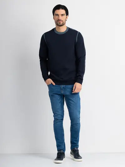 MAJICA S KONTRASTNIM OBRUBOM NA ŠAVOVIMA