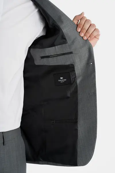 POSLOVNO ODIJELO OD SHARKSKIN TKANINE