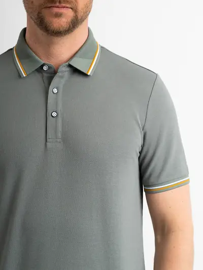 POLO MAJICA KRATKIH RUKAVA S KONTRASTNIM DETALJIMA