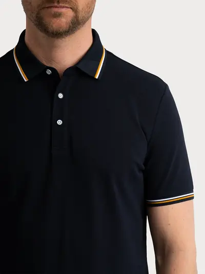 POLO MAJICA S KRATKIMI ROKAVI IN KONTRASTNIMI DETAJLI