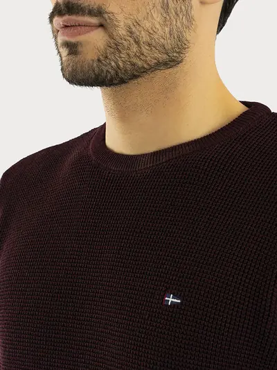 PLETENA VESTA S IZVEZENIM LOGOM NA PRSIMA